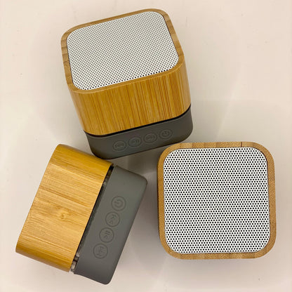 Bocina de madera bluetooth con luz LED